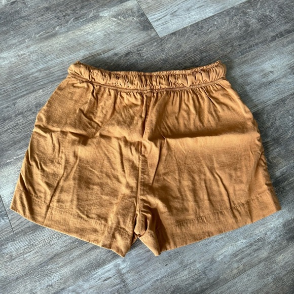 EVEREVE Shane Caramel Brown Tie Waist Paper-bag Shorts - Picture 6 of 11